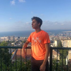 Meet your Posher, Adam